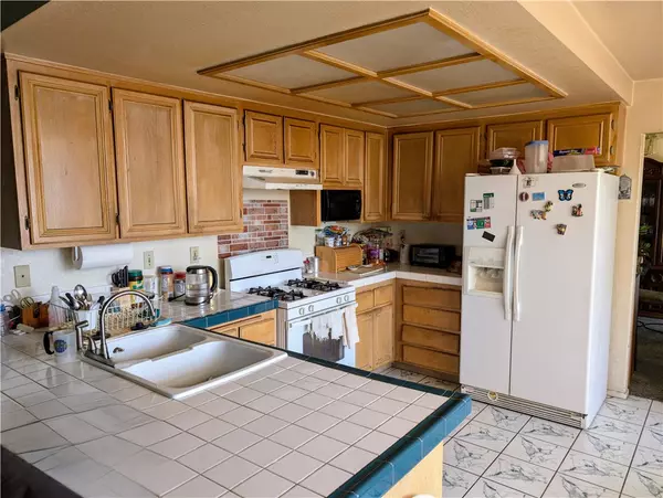 Moreno Valley, CA 92553,25933 Andre CT