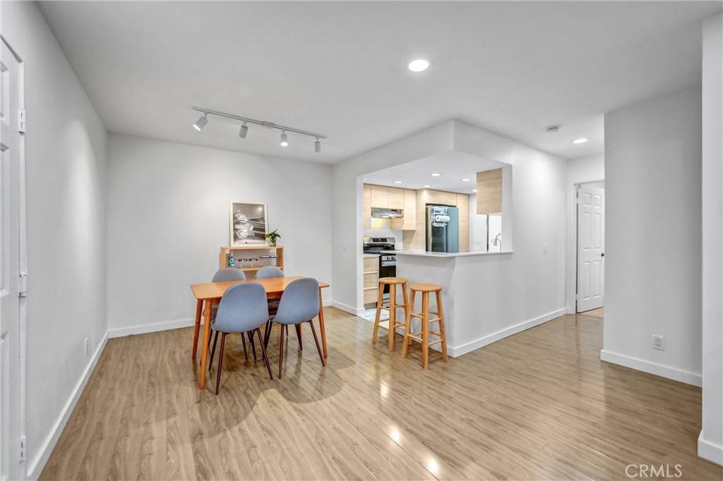 Glendale, CA 91204,460 Oak ST #316