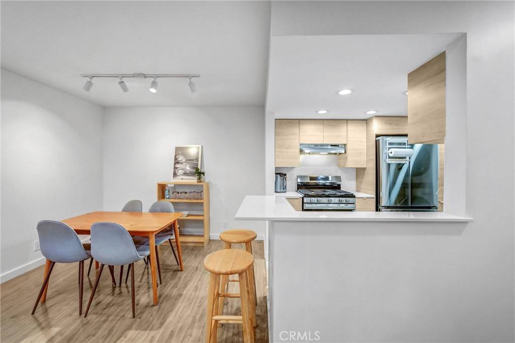 Glendale, CA 91204,460 Oak ST #316