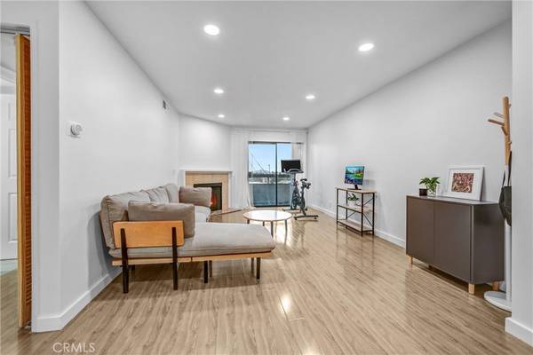 Glendale, CA 91204,460 Oak ST #316