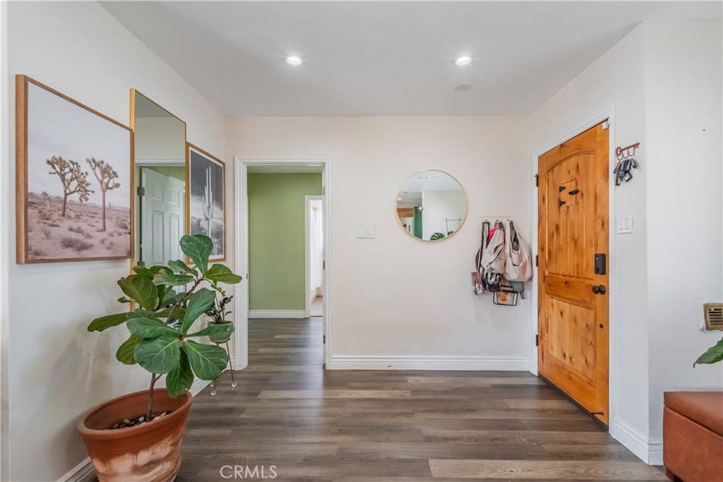 Whittier, CA 90605,9551 Barkerville AVE