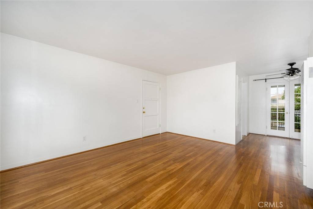 Long Beach, CA 90807,836 E Carson St