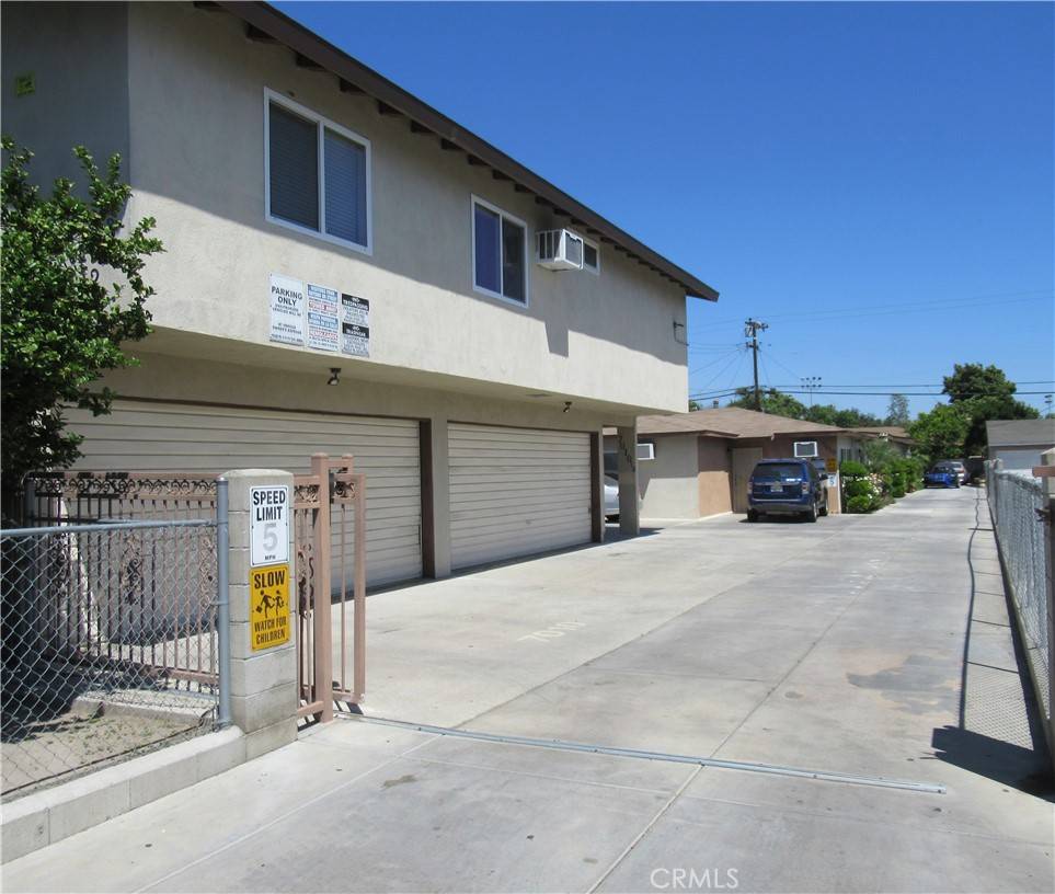 Bell Gardens, CA 90201,7010 Granger AVE