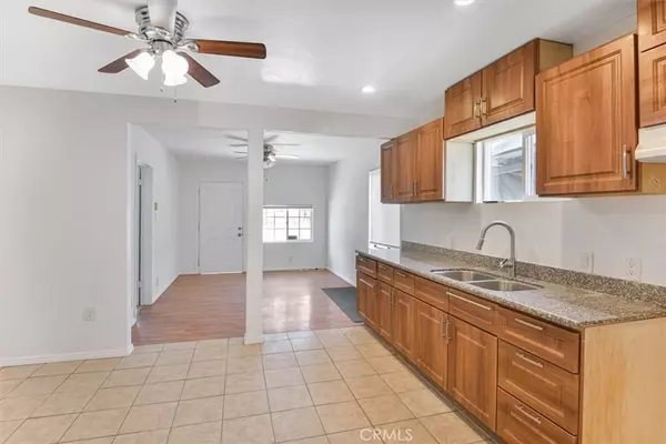 Long Beach, CA 90805,5910 Brayton AVE