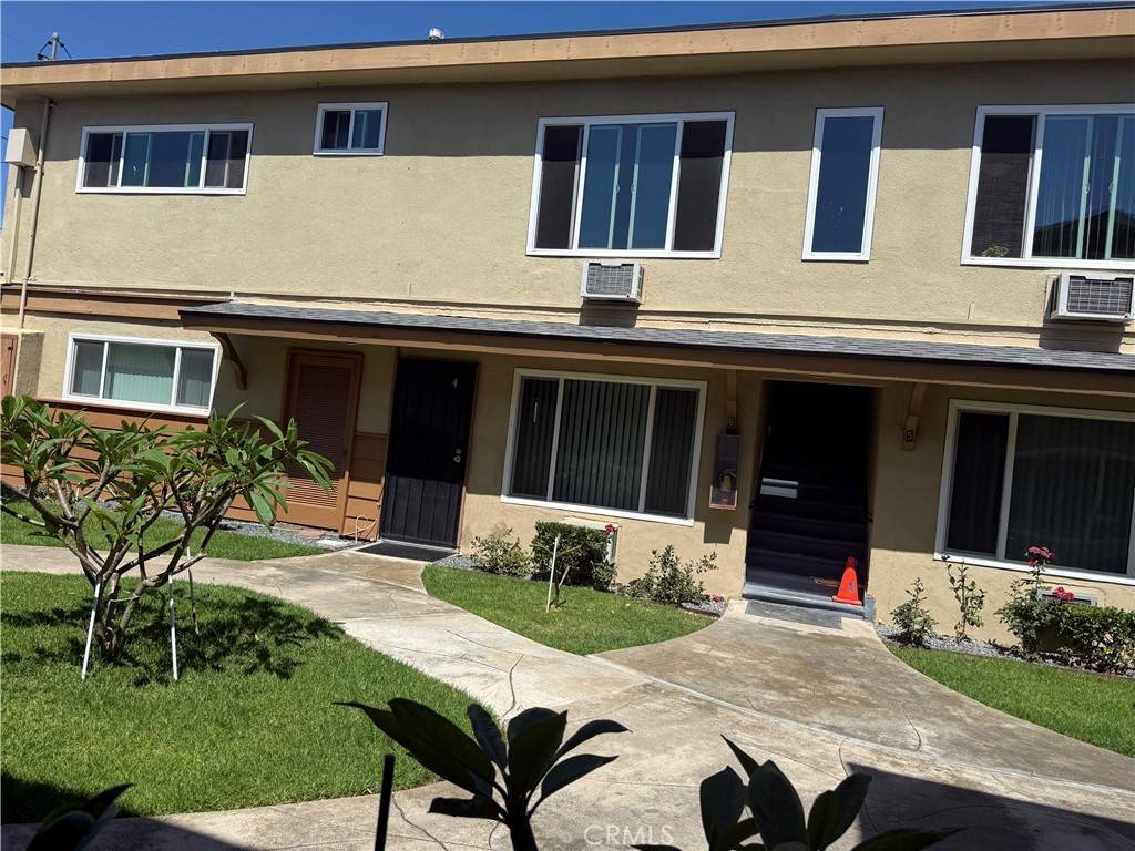 Anaheim, CA 92804,3523 W Del Monte DR #4