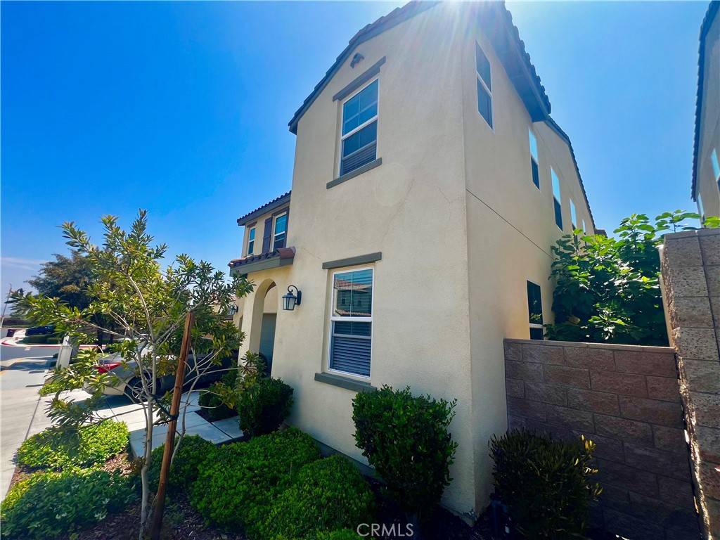 Corona, CA 92881,2421 Via Alicante