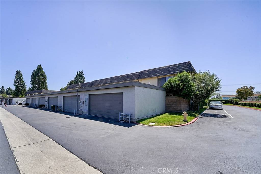 Cerritos, CA 90703,16011 Sugarpine Ln