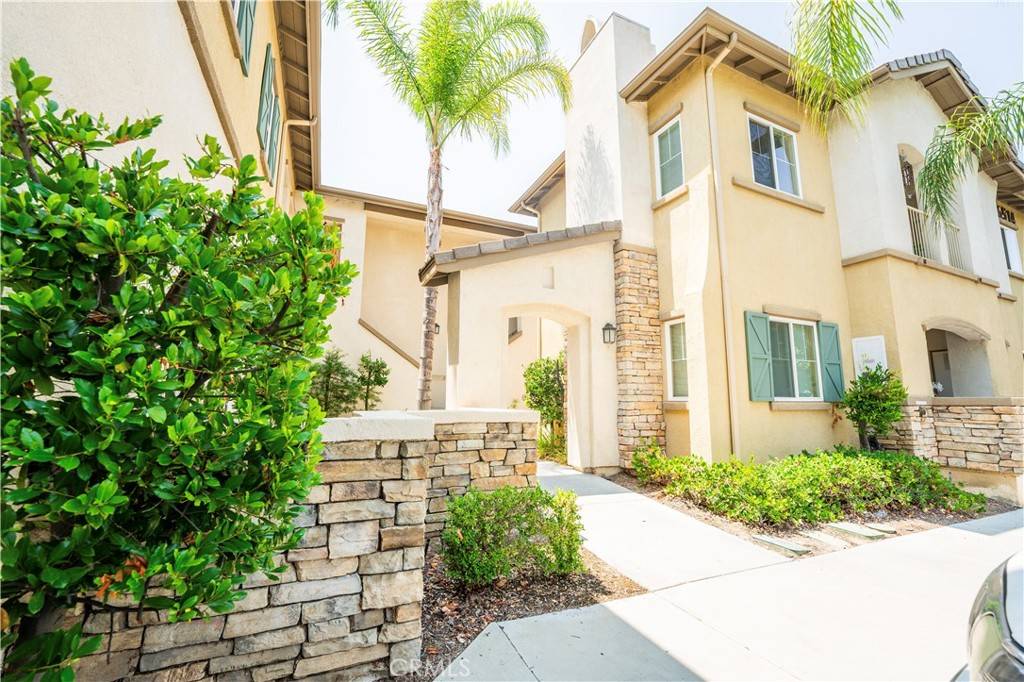Murrieta, CA 92563,26514 Arboretum WAY #1806