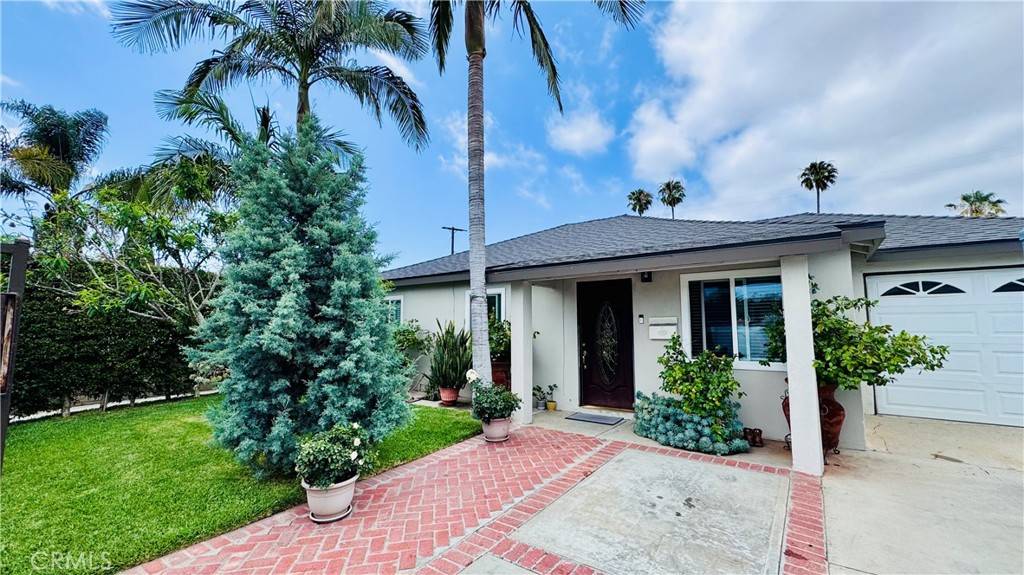217 E 185th ST, Carson, CA 90746