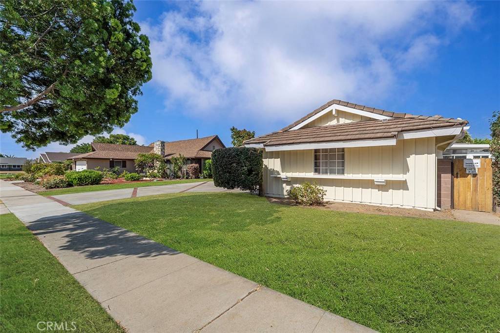 Orange, CA 92865,2708 N Dell ST