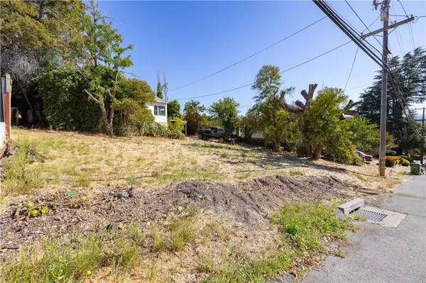 Castro Valley, CA 94546,3142 Keith AVE