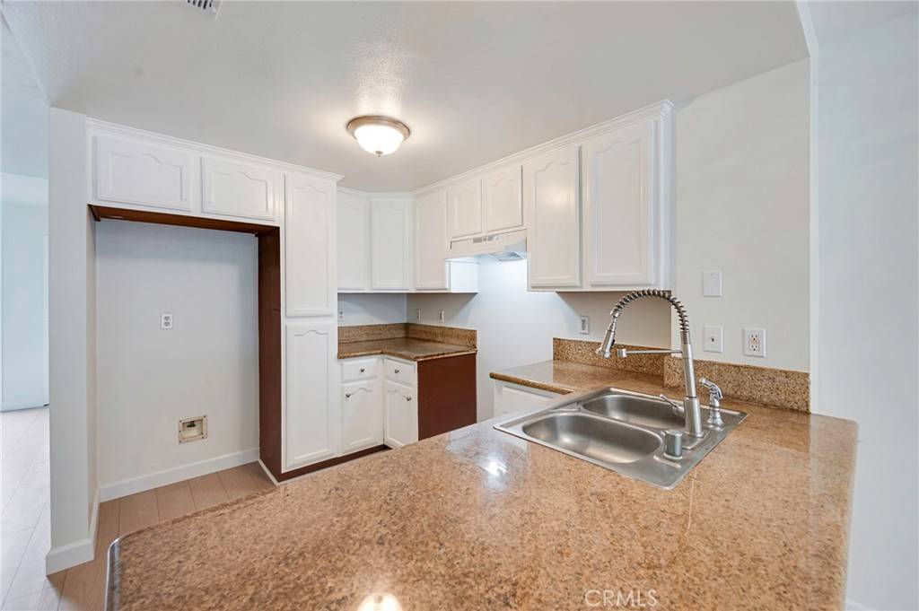Carson, CA 90745,1211 E Carson ST #27
