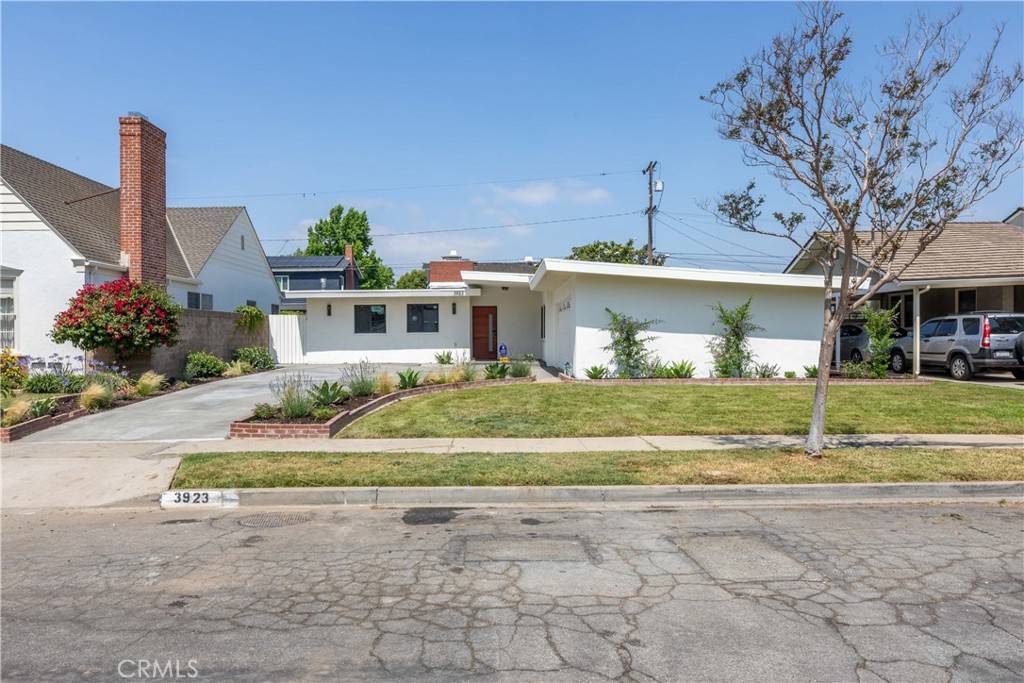 Long Beach, CA 90807,3923 Cerritos AVE
