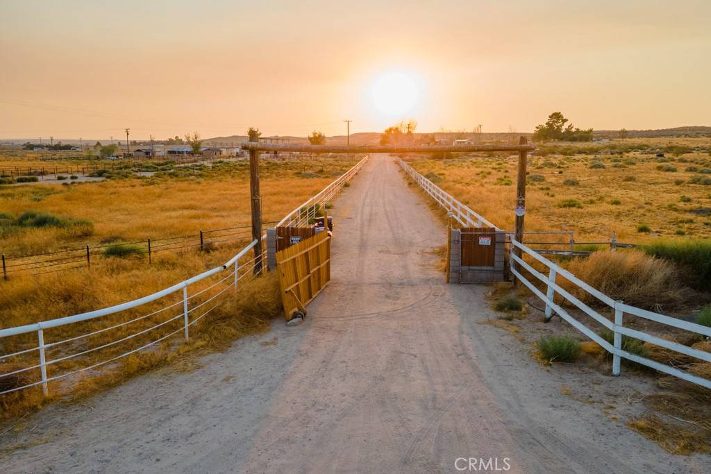 16736 Wild RD, Helendale, CA 92342