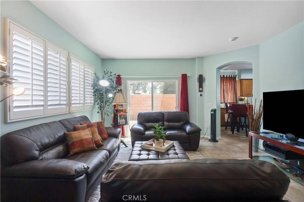 Panorama City, CA 91402,9044 Sylmar AVE
