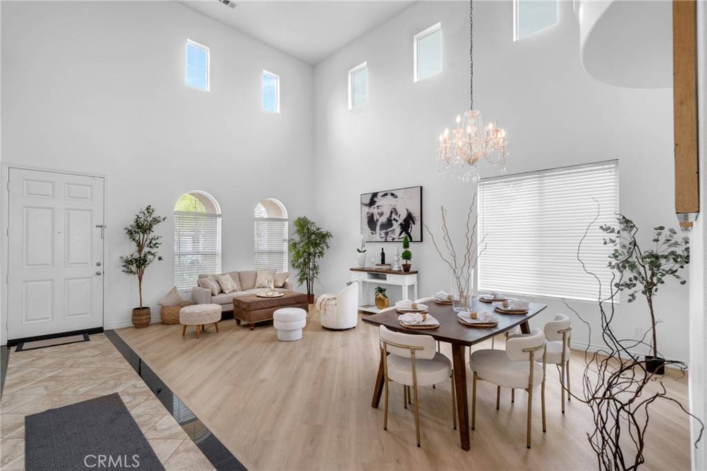 Temecula, CA 92592,33736 Emerald Creek CT