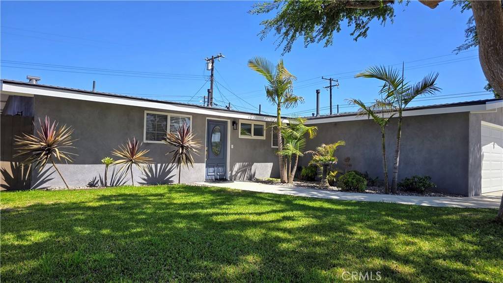 2108 Raleigh AVE, Costa Mesa, CA 92627