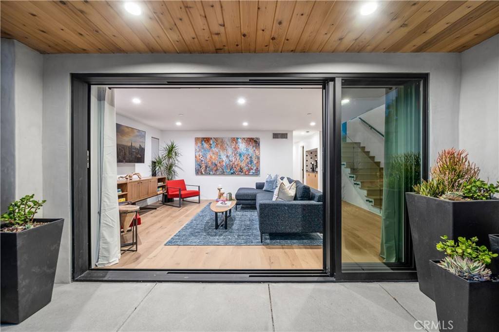 Long Beach, CA 90803,171 Savona WALK