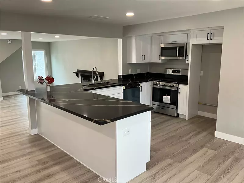 22209 Ibex AVE, Hawaiian Gardens, CA 90716