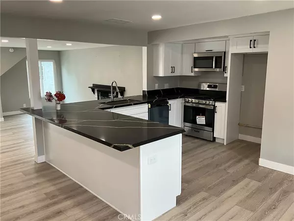 22209 Ibex AVE, Hawaiian Gardens, CA 90716