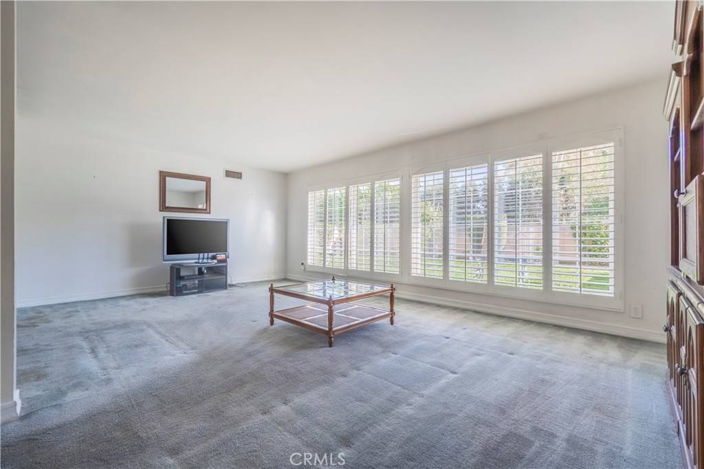 Fullerton, CA 92835,364 Cienaga DR