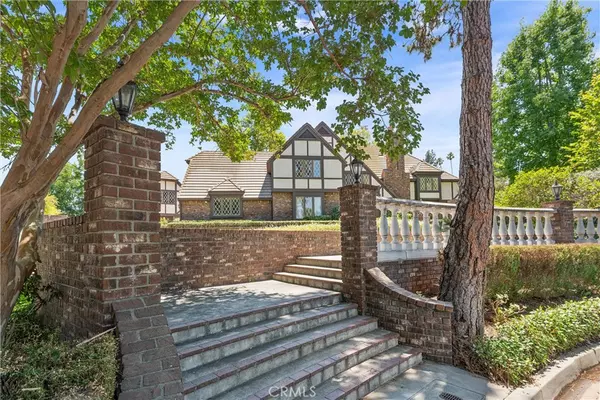 Fullerton, CA 92835,3107 Santa Rosa PL