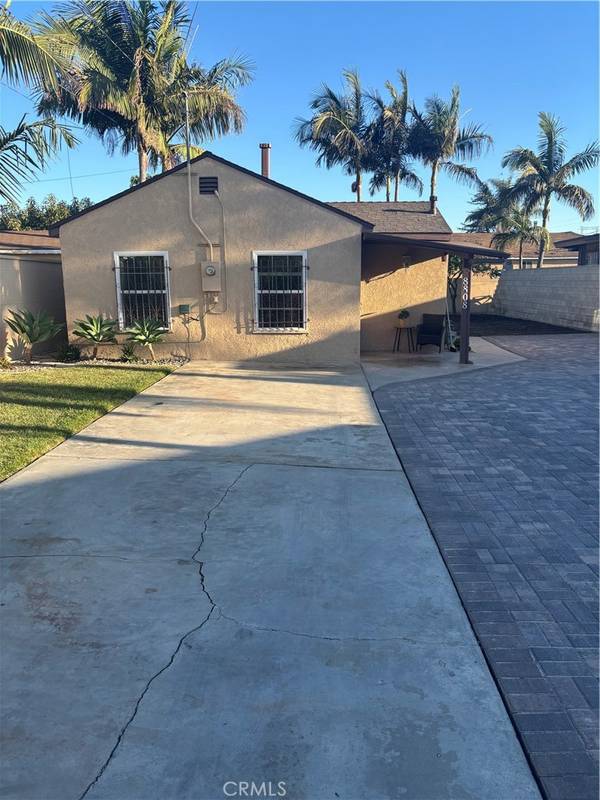 8808 Paseo ST, Paramount, CA 90723