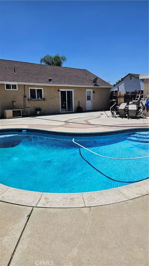 Rialto, CA 92376,190 W Wilson ST