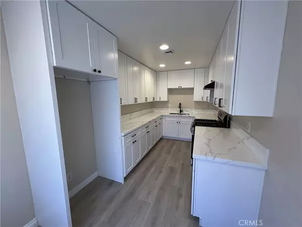 40 Paradise Valley N #111, Carson, CA 90745