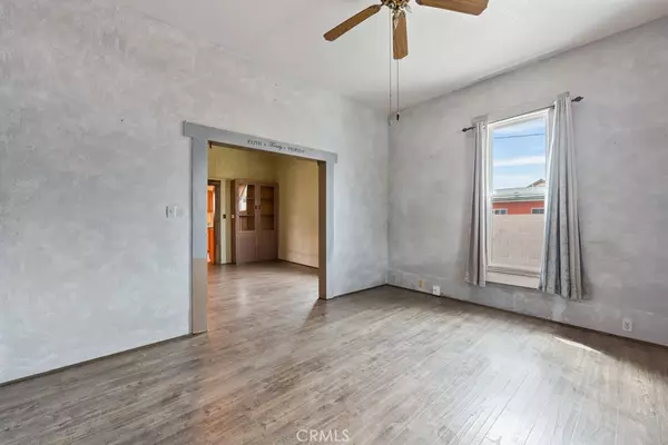 Paramount, CA 90723,16412 Bixler AVE