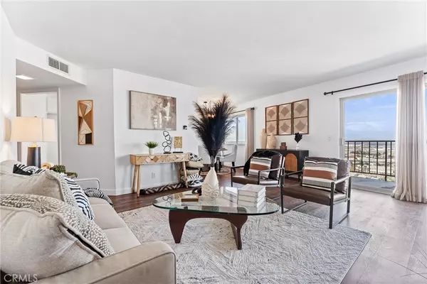 Signal Hill, CA 90755,2700 E Panorama DR #402
