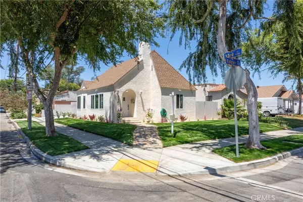 3301 Falcon AVE, Signal Hill, CA 90755