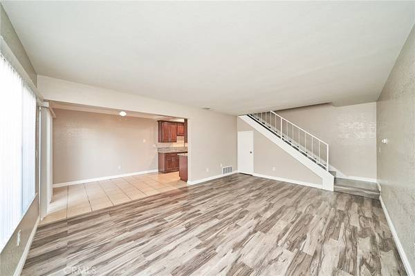 Cerritos, CA 90703,12422 Cuesta DR