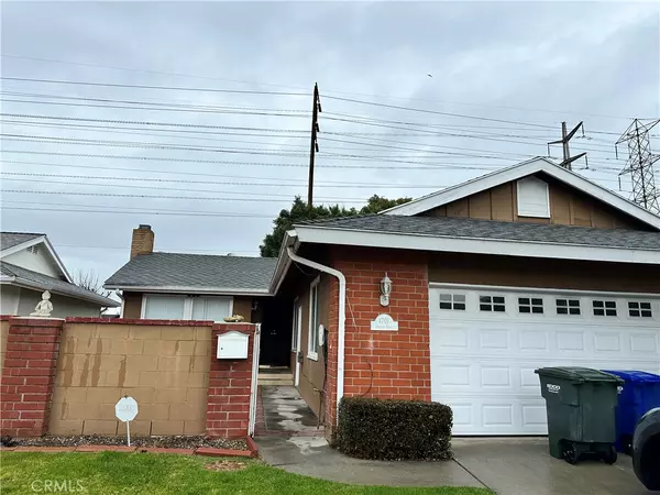 La Palma, CA 90623,4701 Sharon DR