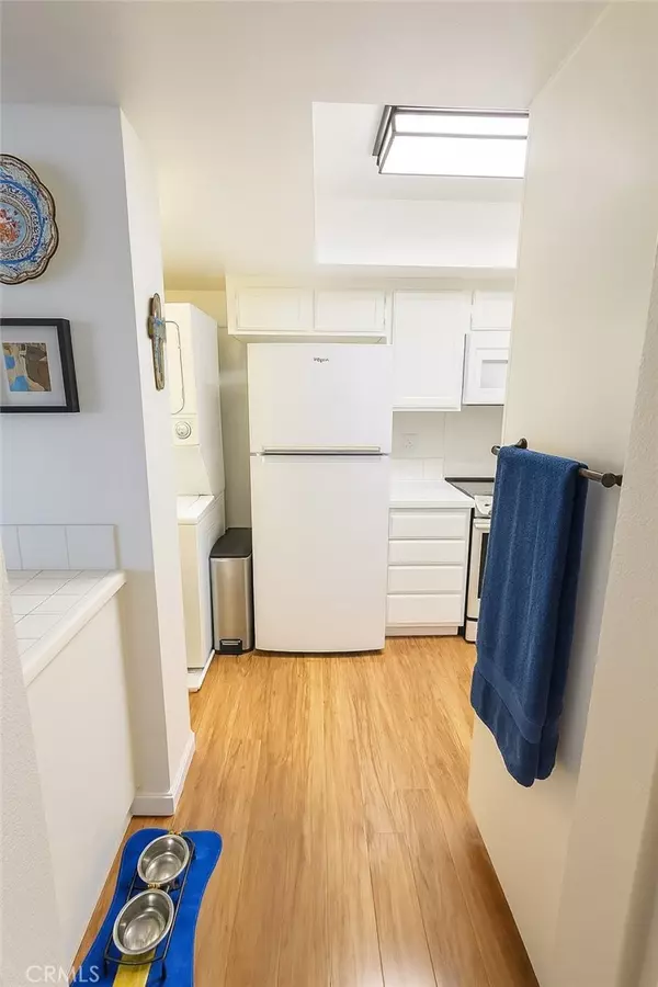 Long Beach, CA 90807,3913 N Virginia RD #301