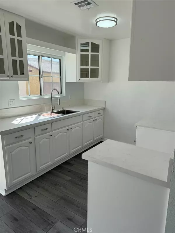 Long Beach, CA 90805,6340 Orange AVE