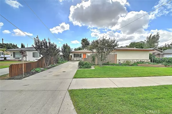 Bellflower, CA 90706,9118 Maple