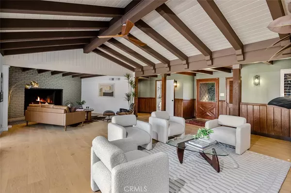 Long Beach, CA 90815,1430 La Perla AVE