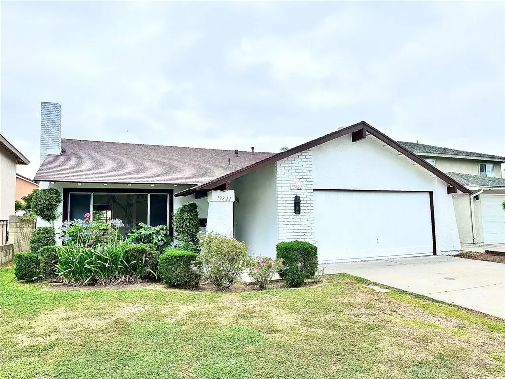 Cerritos, CA 90703,13822 Elgers