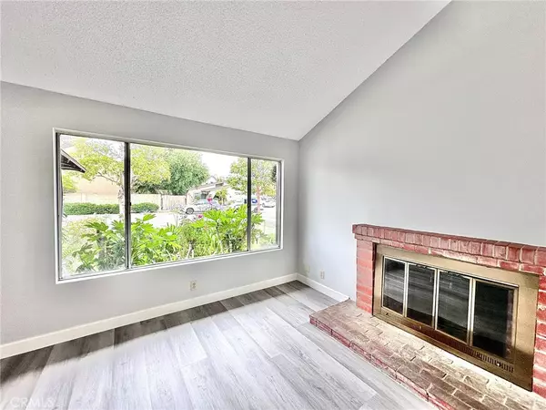 Cerritos, CA 90703,13822 Elgers