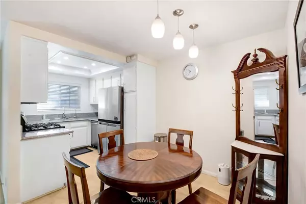 Anaheim, CA 92801,199 N Magnolia #B