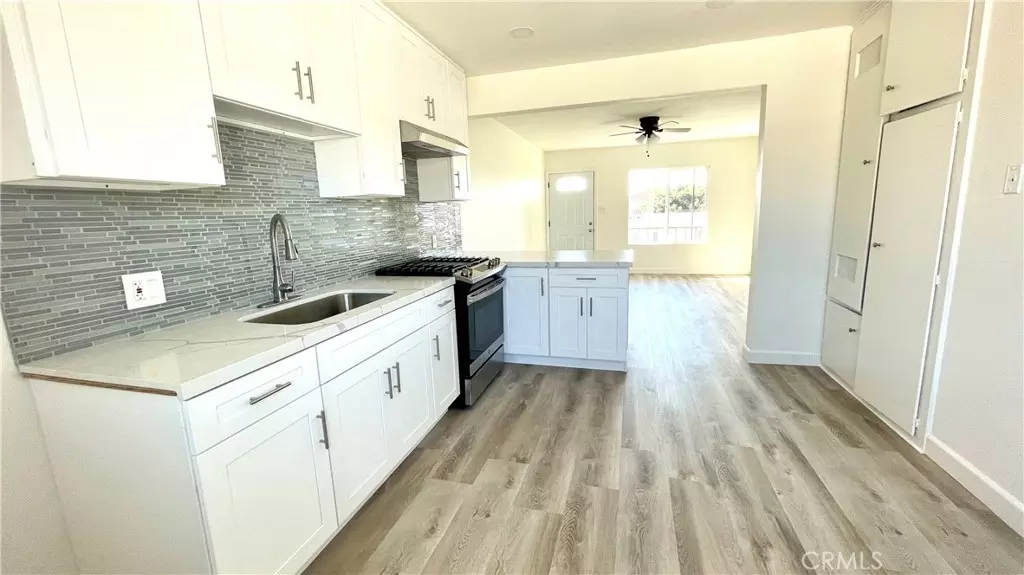 8709 Lyndora ST #C, Downey, CA 90242