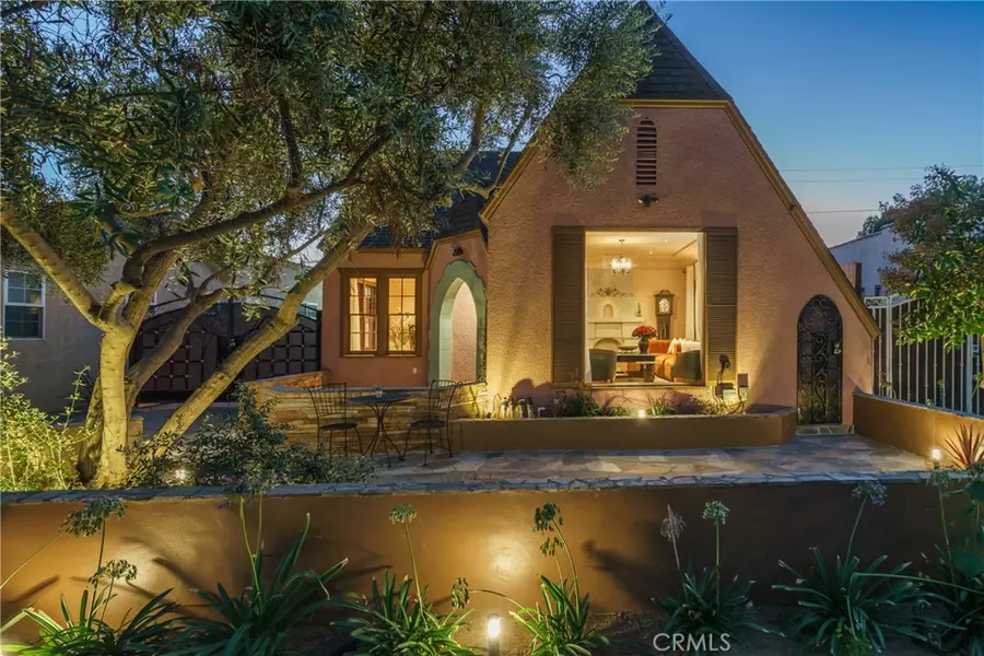 2015 San Francisco AVE, Long Beach, CA 90806