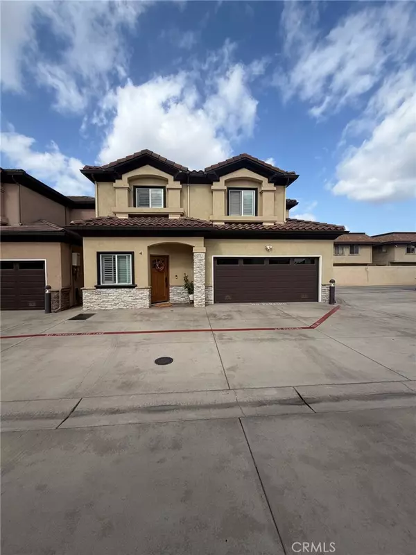 Bell, CA 90201,6518 Walker