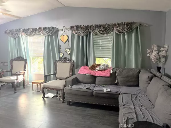 Whittier, CA 90604,10745 Victoria #4