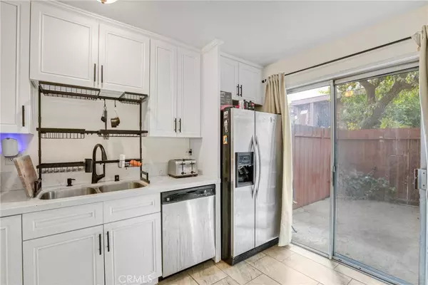 Van Nuys, CA 91405,7300 Lennox AVE #J5