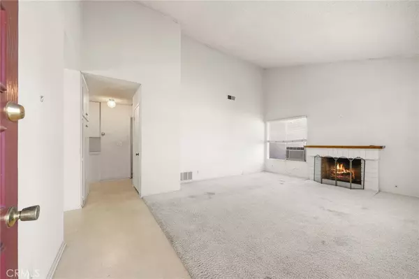 Cerritos, CA 90703,17608 Caliente PL