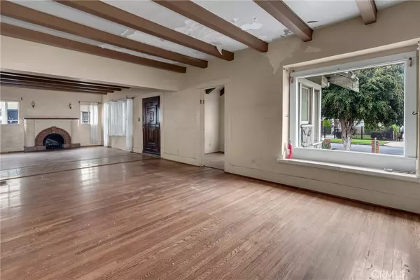 Los Angeles, CA 90037,1021 W 48th