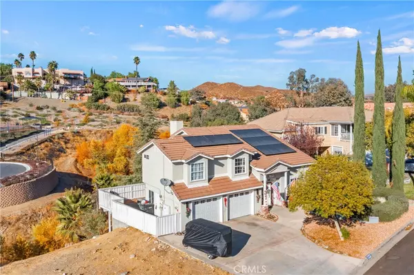 22920 Green Pine DR, Canyon Lake, CA 92587