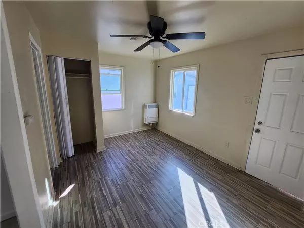 Inglewood, CA 90303,3717 W Imperial #8